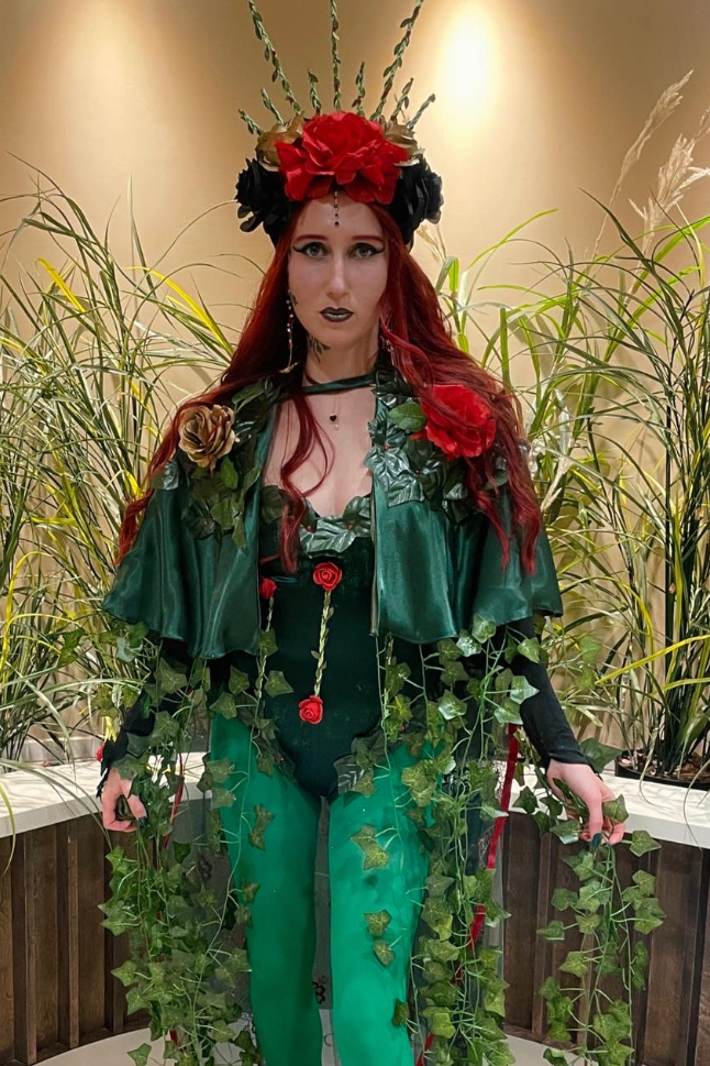 Poison-Ivy costume